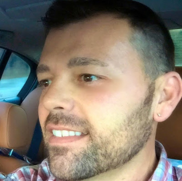 Profile Picture of David Barenz (@davidalanbarenz) on Poshmark