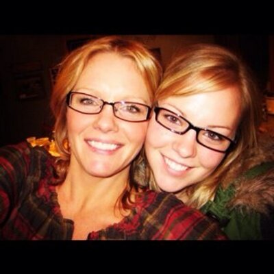 Profile Picture of Jessie Arneson (@jessieroses) on Twitter
