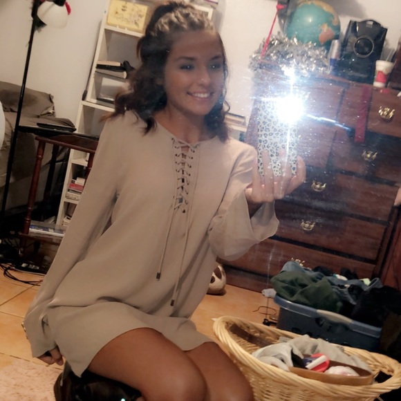 Profile Picture of Olivia Diemel (@oliviadiemel) on Poshmark