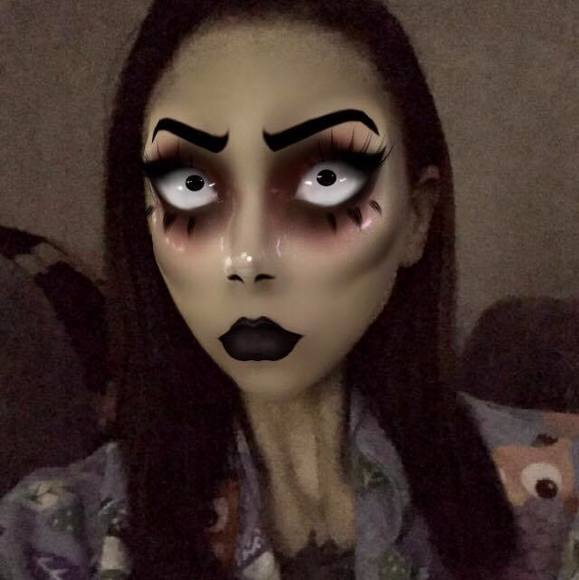 Profile Picture of Shannon Palmentera (@shannip36) on Poshmark