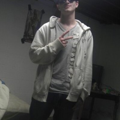 Profile Picture of Jacob Schuler (@darkvoid93) on Twitter