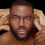 Profile Picture of Photographer/Graphic Designer (@deshongales) on Instagram