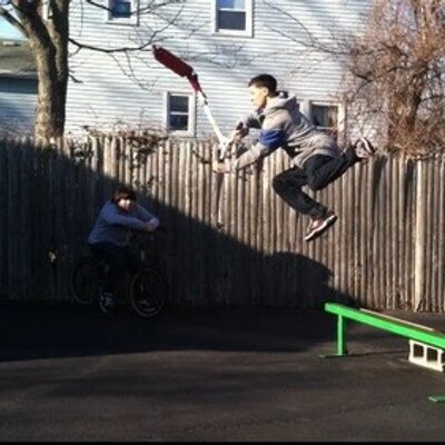 Profile Picture of Joe Miceli (@joye11967) on Twitter