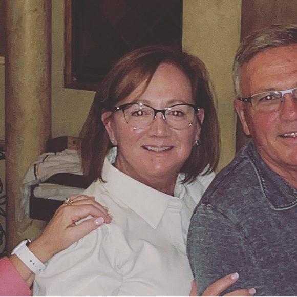 Norine O'malley-simmler - Poshmark Profile Picture of Norine O'malley-simmler (@normoon33) on Poshmark