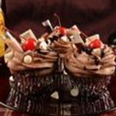 Profile Picture of Robert Rach (@Jacquiavrq) on Twitter