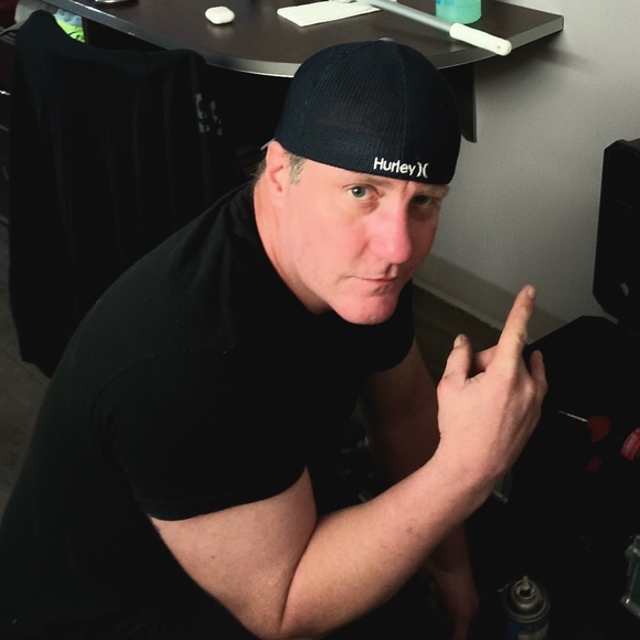 Profile Picture of Brandon Baldock (@bd0ck76) on Poshmark