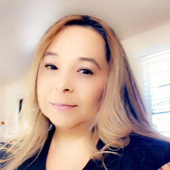 Profile Picture of Ana Hinojosa (@alhinojosa) on Poshmark