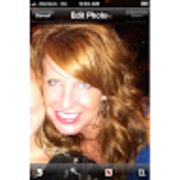 Profile Picture of Kim Schleissing (@kschleissing) on Poshmark
