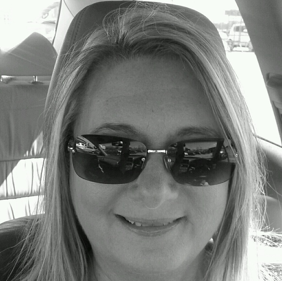 Profile Picture of Sherry Watson (@punkinhead1) on Poshmark