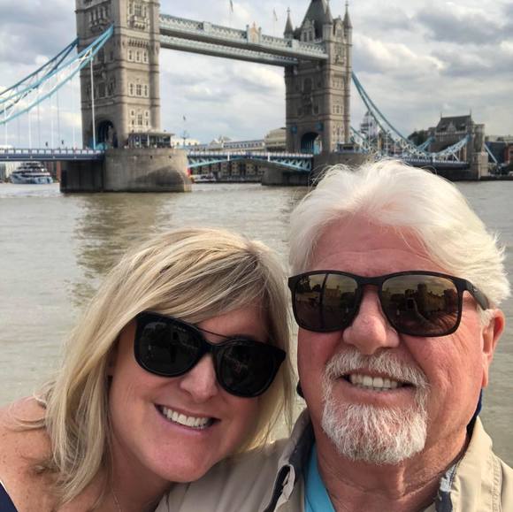 Robyn Parmelee - Poshmark Profile Picture of Robyn Parmelee (@blondbird44) on Poshmark