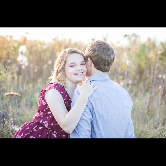 Profile Picture of Carrie Marcussen (@cmarcussen) on Poshmark