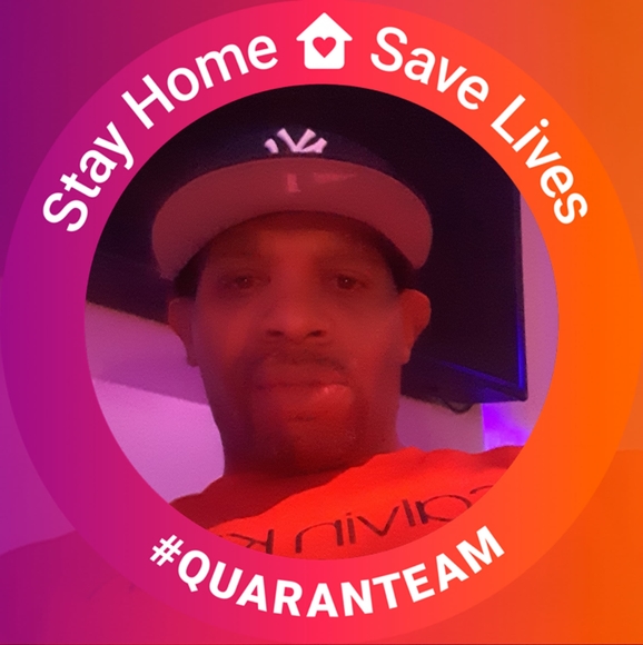 Profile Picture of James Gatewood (@jamesgatewood) on Poshmark