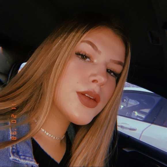 Profile Picture of Abby Prall (@abbyprall) on Poshmark