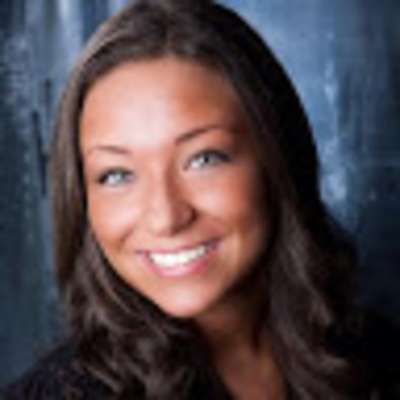 Profile Picture of Rebecca Markajani (@rmarkaja) on Poshmark