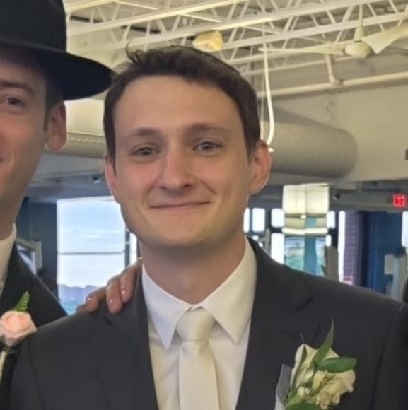 Avrumi Ravitz - Poshmark Profile Picture of Avrumi Ravitz (@avrumiravitz) on Poshmark