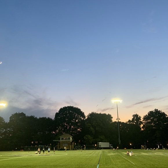 Profile Picture of Sara Fuehrer (@sfuehret) on Poshmark