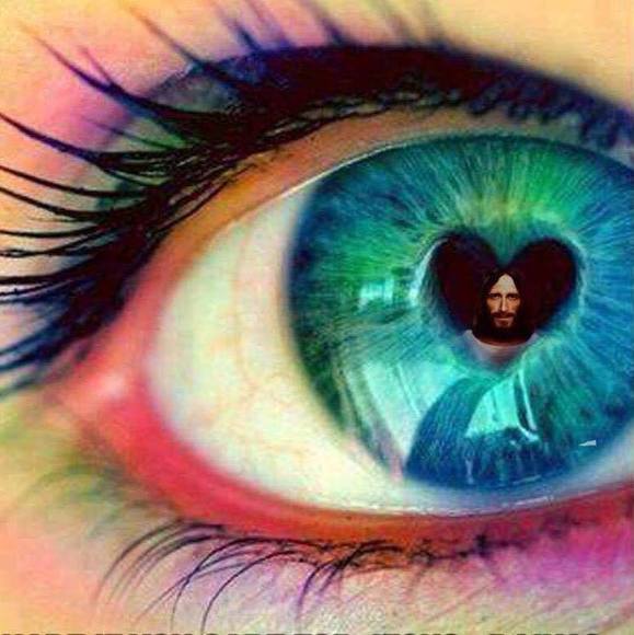 Profile Picture of Vivian Trainum (@mzvinva) on Poshmark