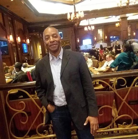 Profile Picture of Kevin Gresham (@kgresham61) on Poshmark
