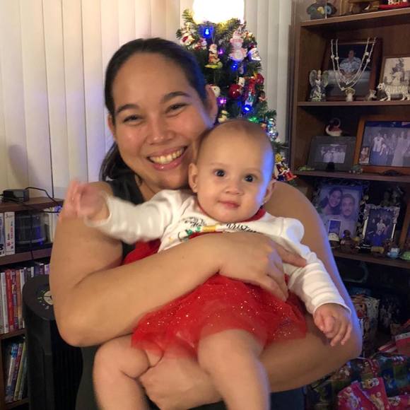 Profile Picture of Francine Oyama (@frannyoyama) on Poshmark