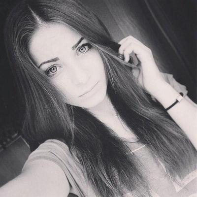 Profile Picture of Emma (@ImEnglandQueen) on Twitter