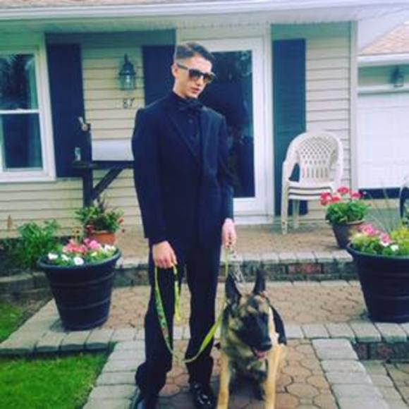 Profile Picture of Joey Attili (@joeyattili12) on Poshmark