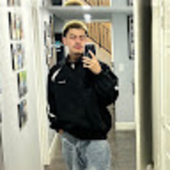 Profile Picture of Michael Shimizu (@mikeshimizu00) on Poshmark