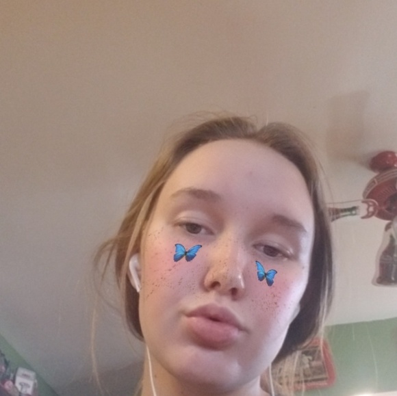 Profile Picture of Erika Rice (@erikar14) on Poshmark