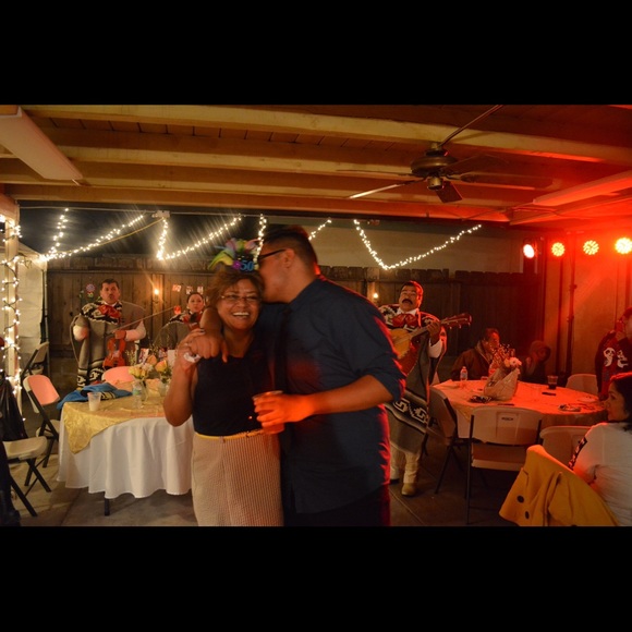 Profile Picture of Carlos Lin (@cxrlxslxn) on Poshmark