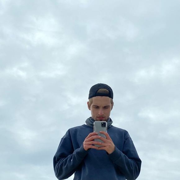 Profile Picture of Dylan Coffee (@dylan_coffee) on Poshmark