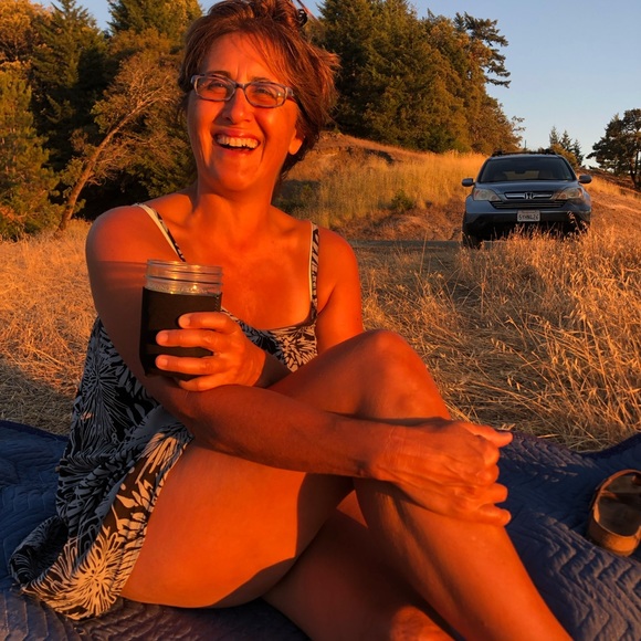 Profile Picture of Janet Daugherty (@janetdaugher178) on Poshmark