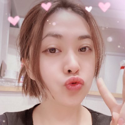 Profile Picture of Emily Feng (@EmilyFe68749135) on Twitter