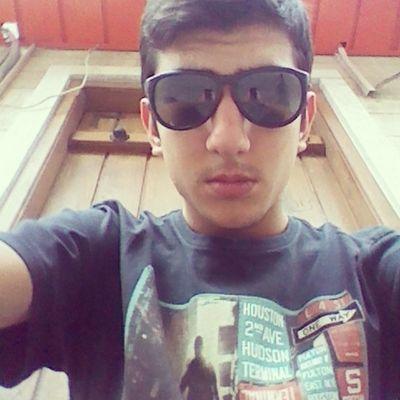 Profile Picture of Amir Hosein (@AmirRezai7) on Twitter