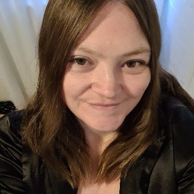 Profile Picture of Nicole Birt (@Nicole4Mike) on Twitter