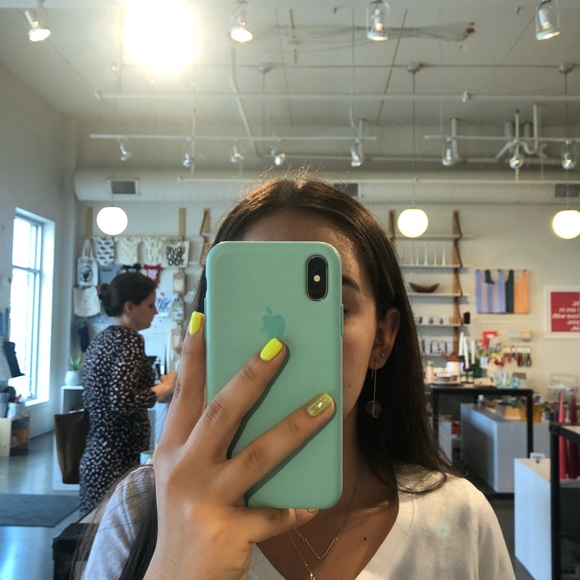 Profile Picture of Celeste Pellon (@celeste0353) on Poshmark