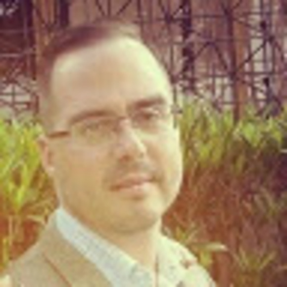 Profile Picture of Carlos alberto Nicoloso paris (@cnicoloso12) on Poshmark