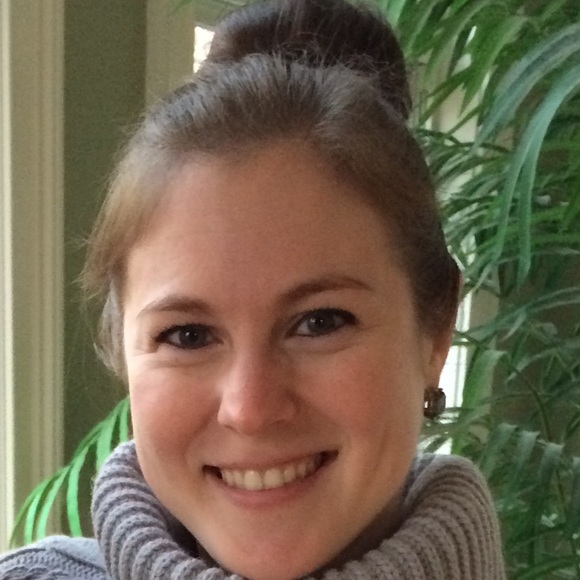 Profile Picture of Julia Hurtado (@juliahurtado) on Poshmark