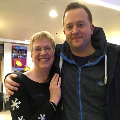 Profile Picture of Lynne JD Hill (@OMAGroupie) on Twitter
