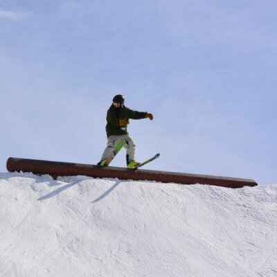 Profile Picture of Peter Lochner (@peterlhockey) on Twitter