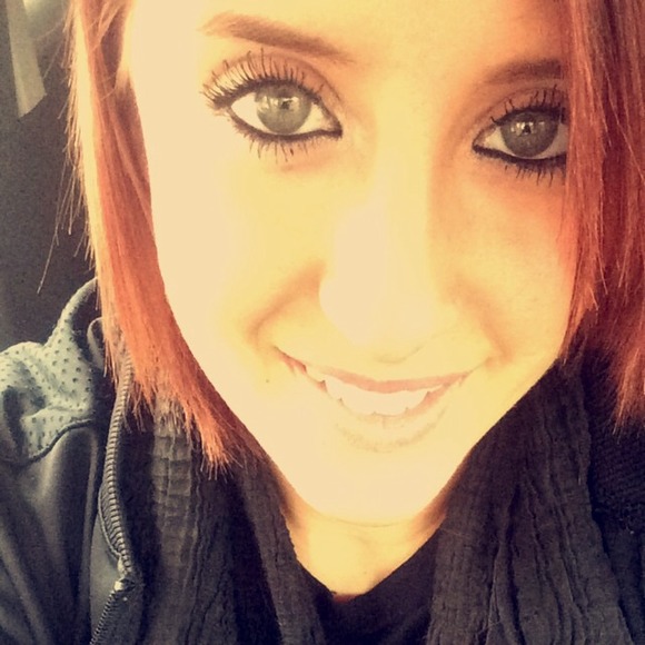 Profile Picture of Jacquelyn Williams (@jacqs488) on Poshmark