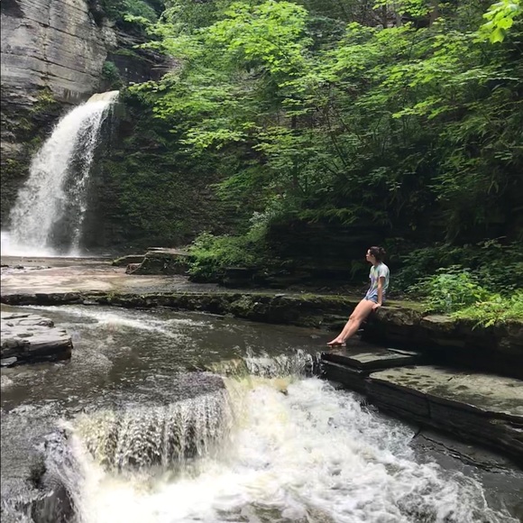 Profile Picture of Nancy Morrissey (@cailleach9) on Poshmark