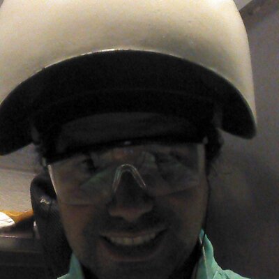 Profile Picture of Robert McBeth (@R0B0TO) on Twitter