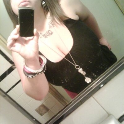 Profile Picture of Jessica Crumpler (@Jessica23zone) on Twitter