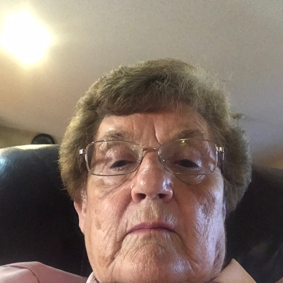 Wilma Heisserer - Poshmark Profile Picture of Wilma Heisserer (@williemo994) on Poshmark