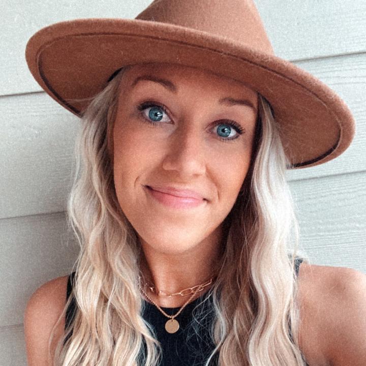 Profile Picture of Chelsea Murphy (@@chelcmurphy) on Tiktok