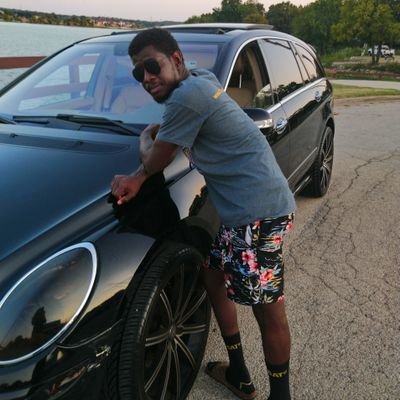 Profile Picture of Joseph Combe Gebara Lunangu (@JLunangu) on Twitter