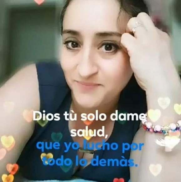 Profile Picture of Evelia Dominguez (@ebeliadominguez) on Poshmark