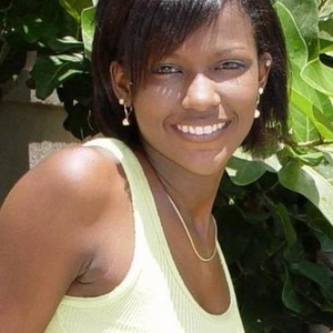 Profile Picture of Shari Roberts (@bellabizzle) on Myspace