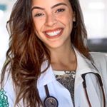 Profile Picture of 👩🏻‍⚕️ CAROL TORRES ✨ (@estudar.medicina) on Instagram