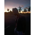 Profile Picture of Robert Garcia (@_descriptions_) on Instagram