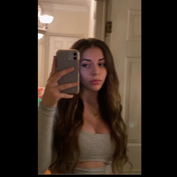 Marilena Dimitropoulos - Poshmark Profile Picture of Marilena Dimitropoulos (@_marilena_) on Poshmark